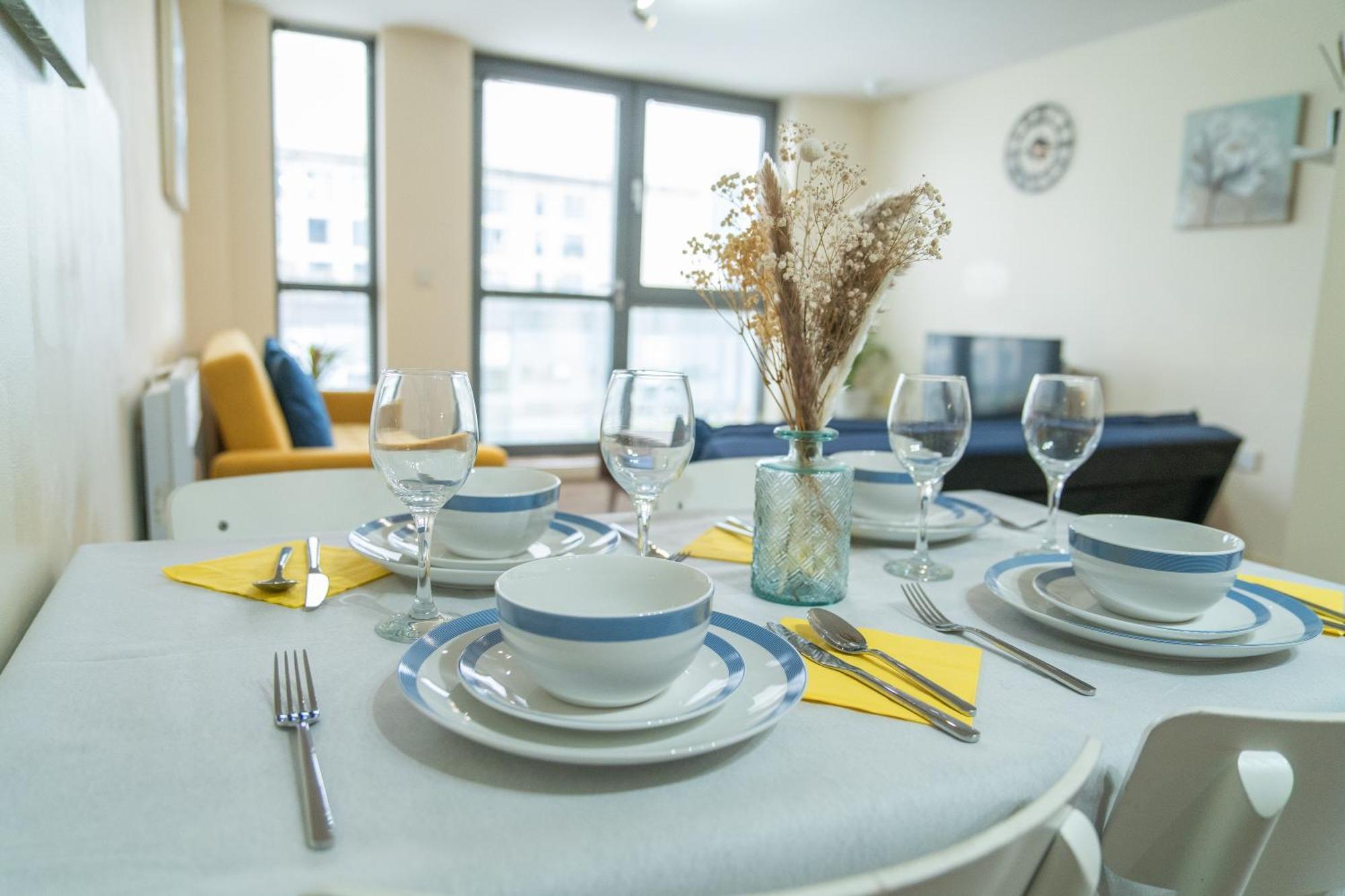 Stay In Our Stylish Flat! & Secure Building & Sleeps Up To 4 Birmingham Exterior photo