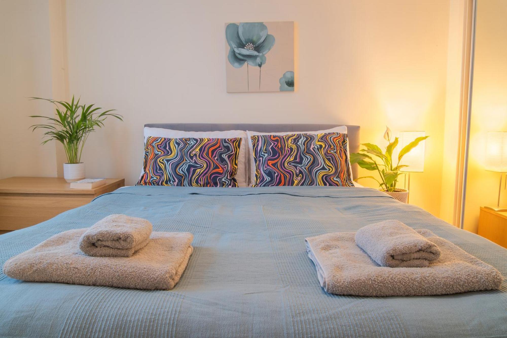 Stay In Our Stylish Flat! & Secure Building & Sleeps Up To 4 Birmingham Exterior photo